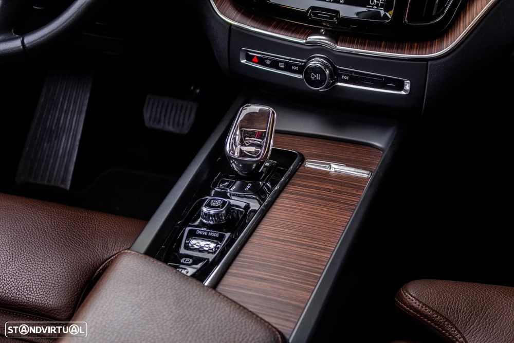 Volvo XC 60 2.0 T8 PHEV Inscription Expression AWD - 36