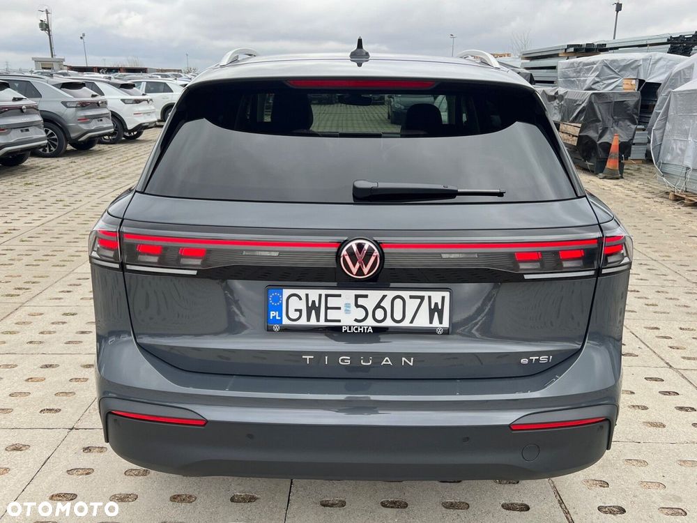 Volkswagen Tiguan - 6