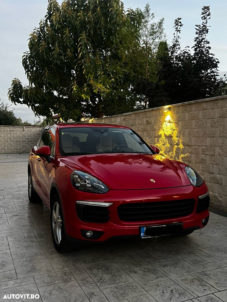 Porsche Cayenne - 1