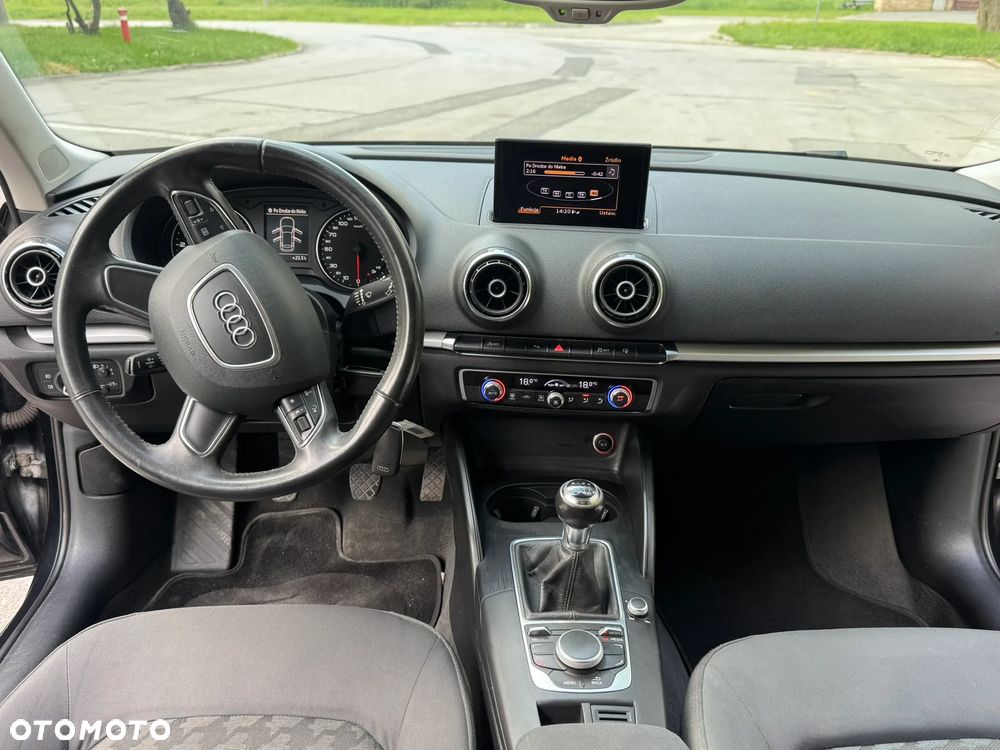 Audi A3 Sportback 1.6 TDI Ambition - 25