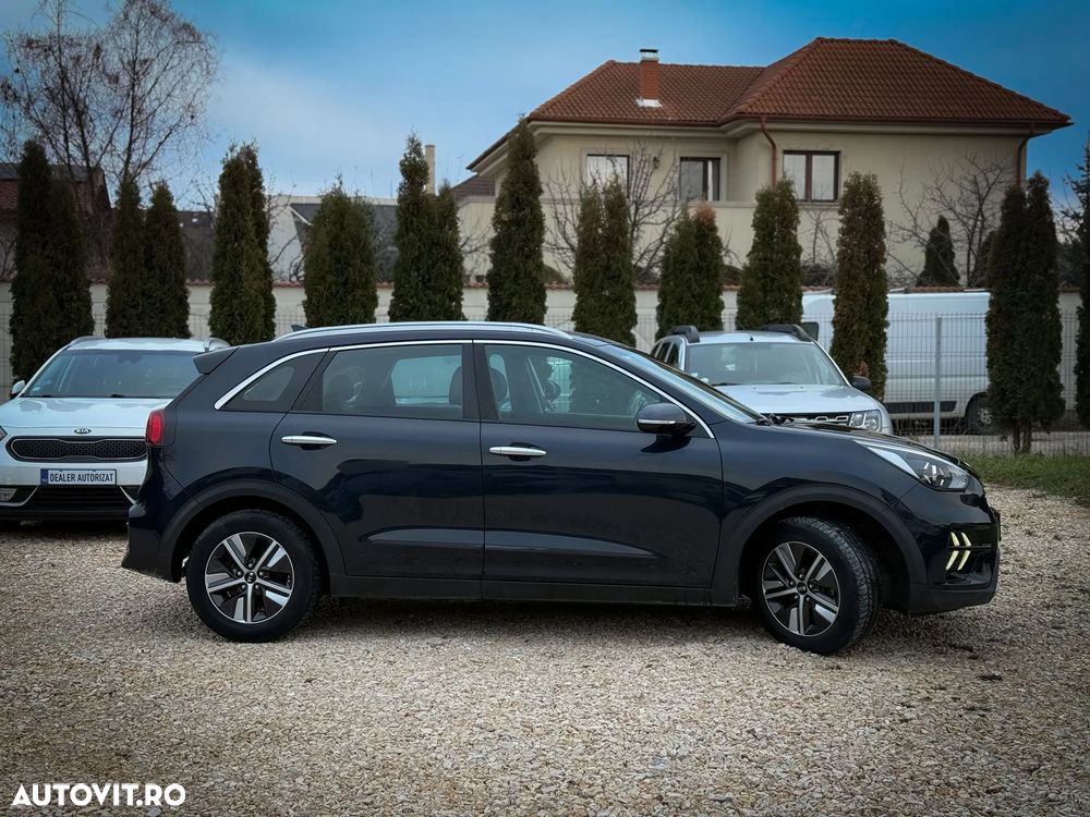 Kia Niro 1.6 GDI HEV 2WD OPF Aut. Edition 7 - 3
