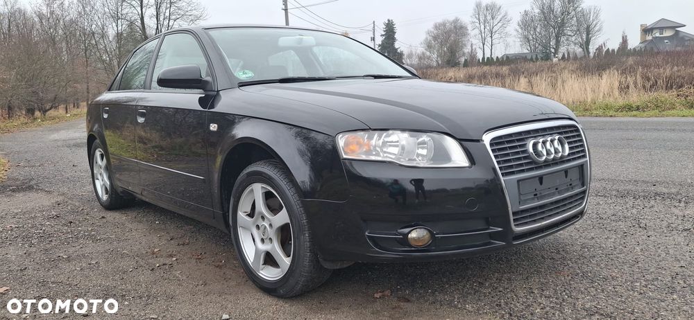 Audi A4 Limousine - 5