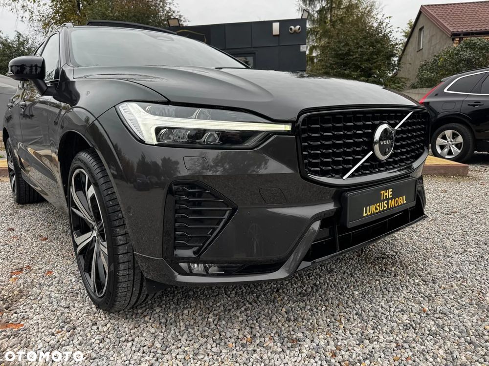 Volvo XC 60 B4 D AWD Plus Dark - 8