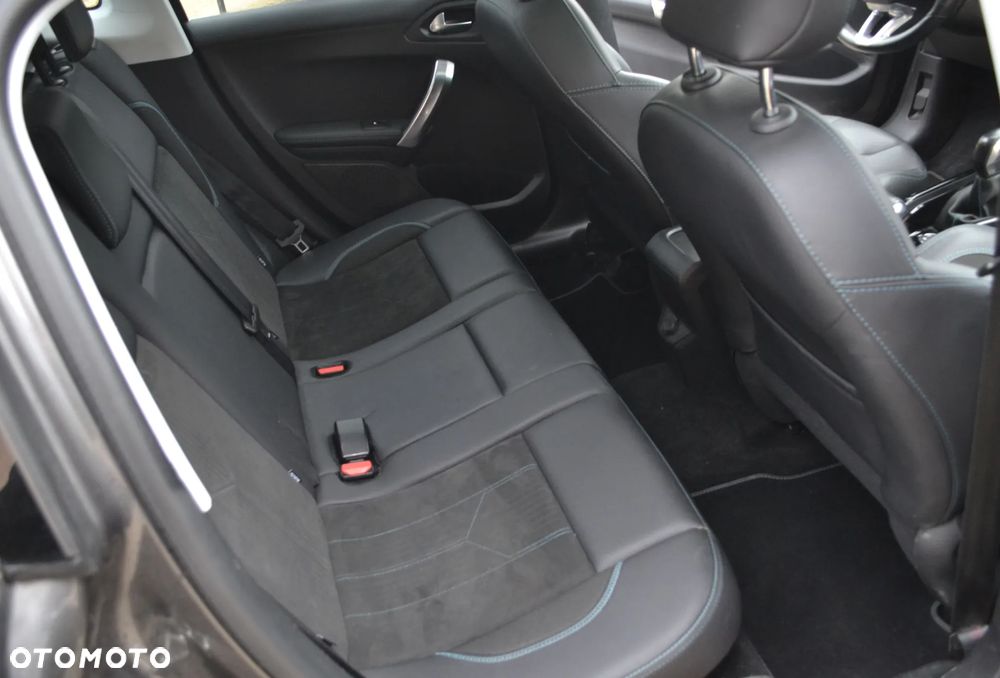 Peugeot 2008 PureTech 110 Stop&Start Crossway - 13