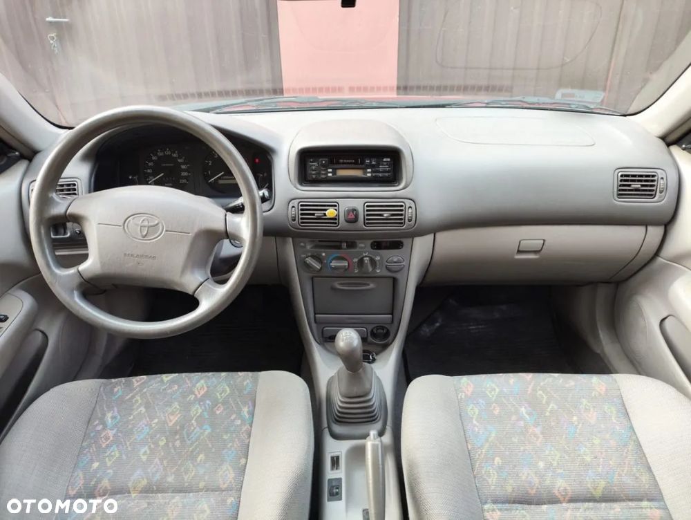 Toyota Corolla 1.4 XLi - 5