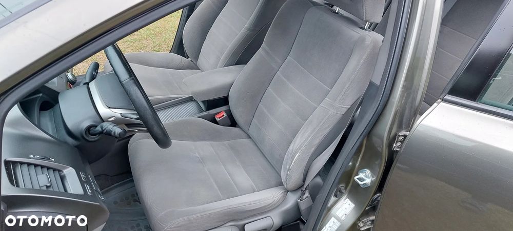 Honda Civic 1.8 Executive - 11