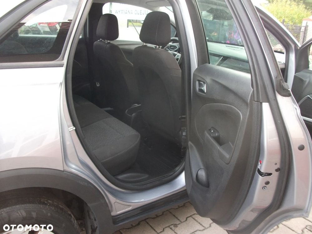 Opel Crossland X - 13