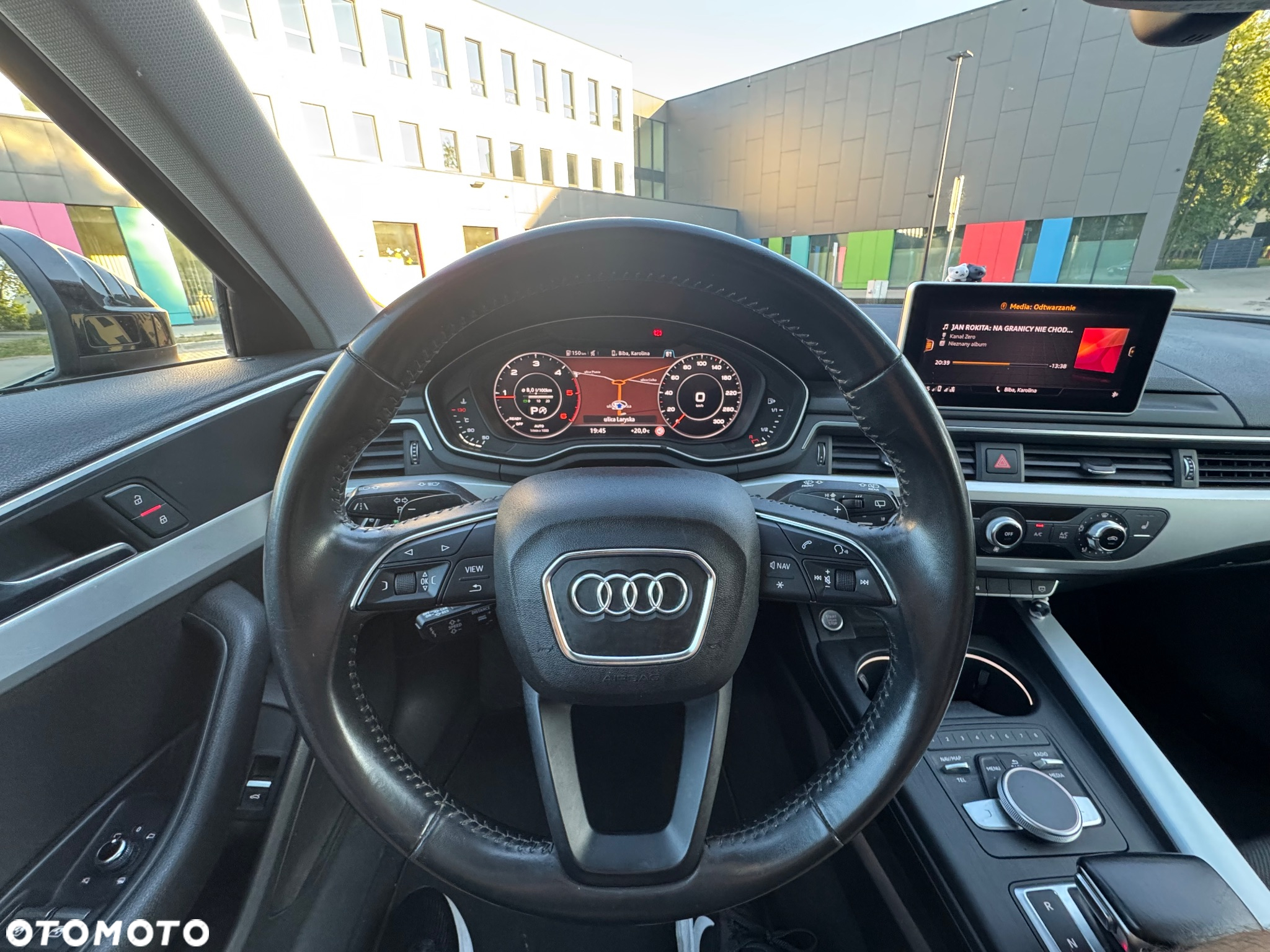 Audi A4 Avant 40 TDI quattro S tronic - 18