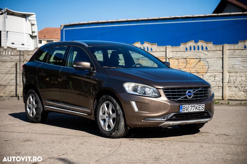Volvo XC 60 D5 AWD Geartronic Summum - 2
