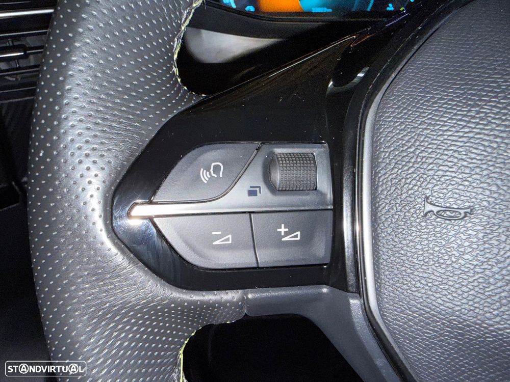 Peugeot e-2008 GT - 47