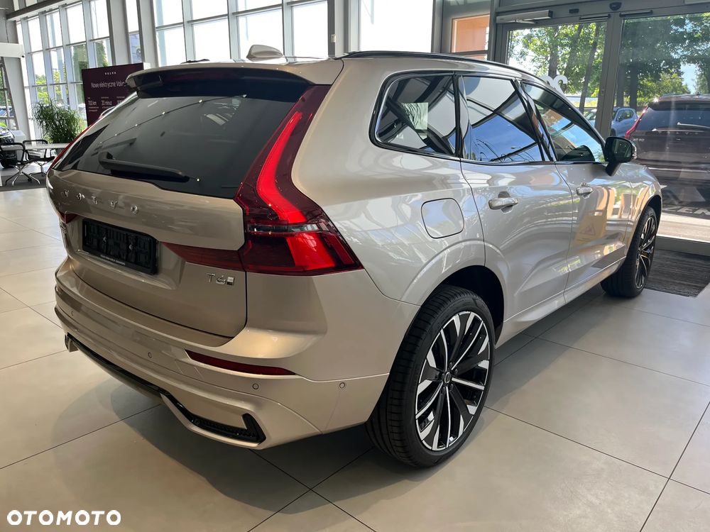 Volvo XC 60 T6 Plug-In Hybrid AWD Ultra Dark - 5