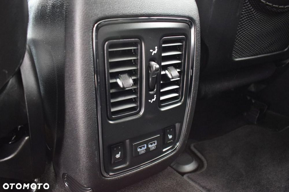 Jeep Grand Cherokee - 15