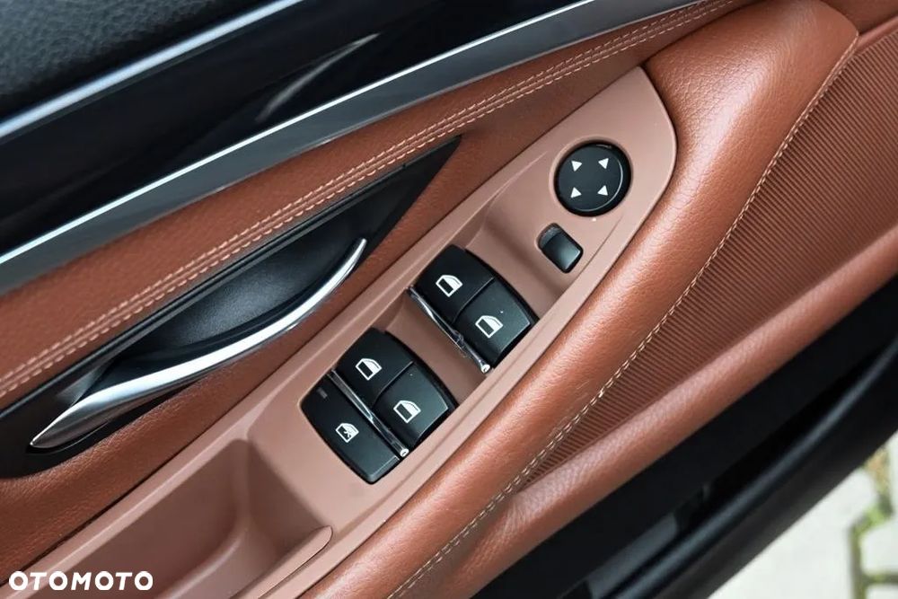 BMW Seria 5 520d Modern Line - 25