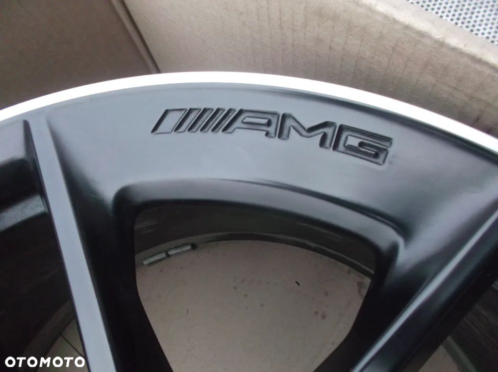 Mercedes W290 GT AMG 4DOOR Felga 9,5X19 ET22,5 - 2