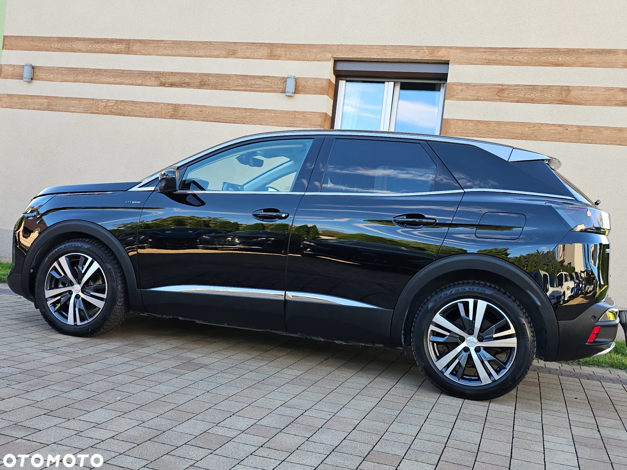 Peugeot 3008 Hybrid 225 e-EAT8 Allure Pack - 11