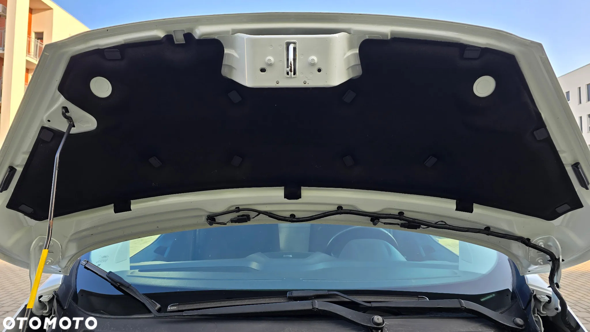 Ford Transit Courier - 27