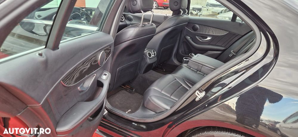 Mercedes-Benz C - 29