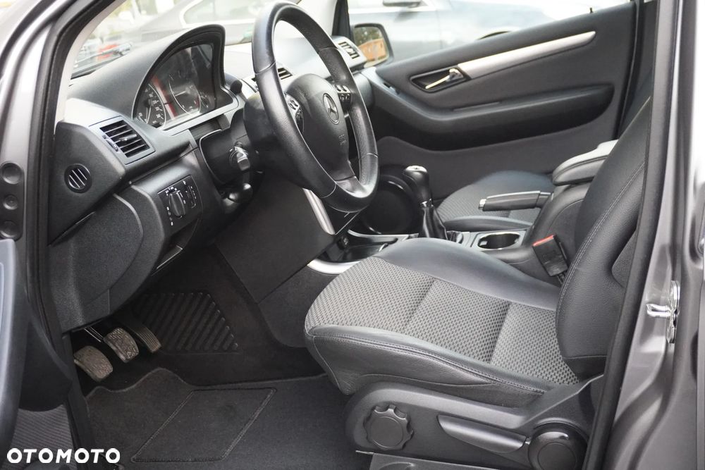 Mercedes-Benz Klasa A 180 CDI Avantgarde - 21