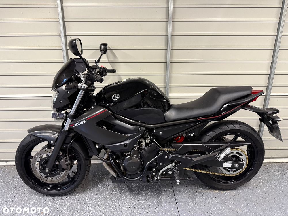 Yamaha XJ - 12