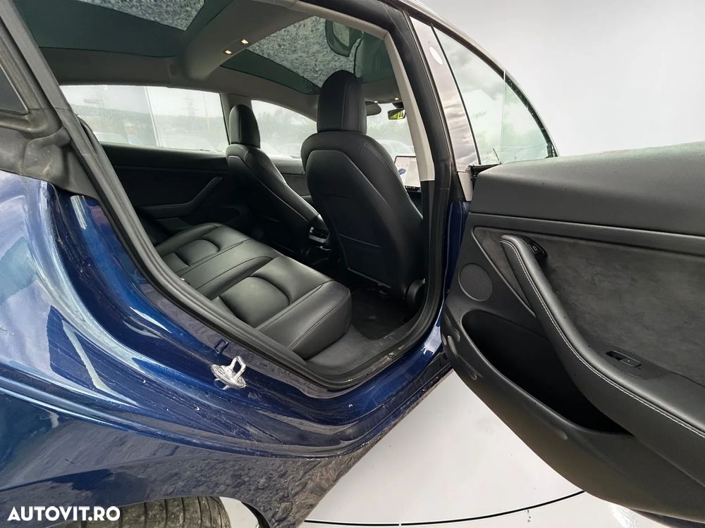 Tesla Model 3 Premium Langstreckenbatterie AWD Dual Motor - 16