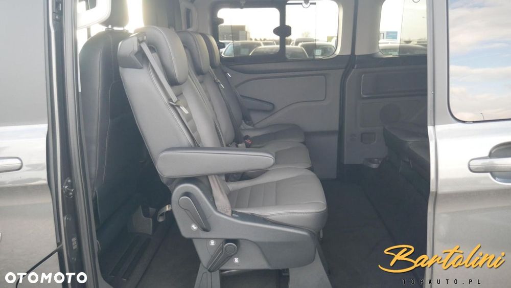 Ford Tourneo Custom - 15