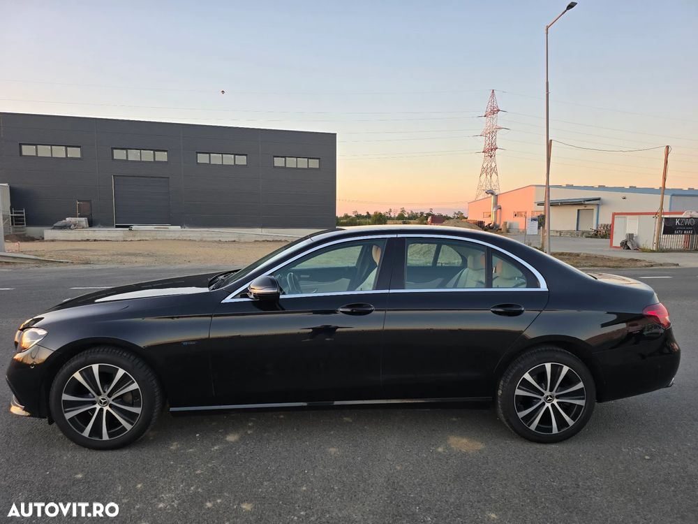 Mercedes-Benz E - 4