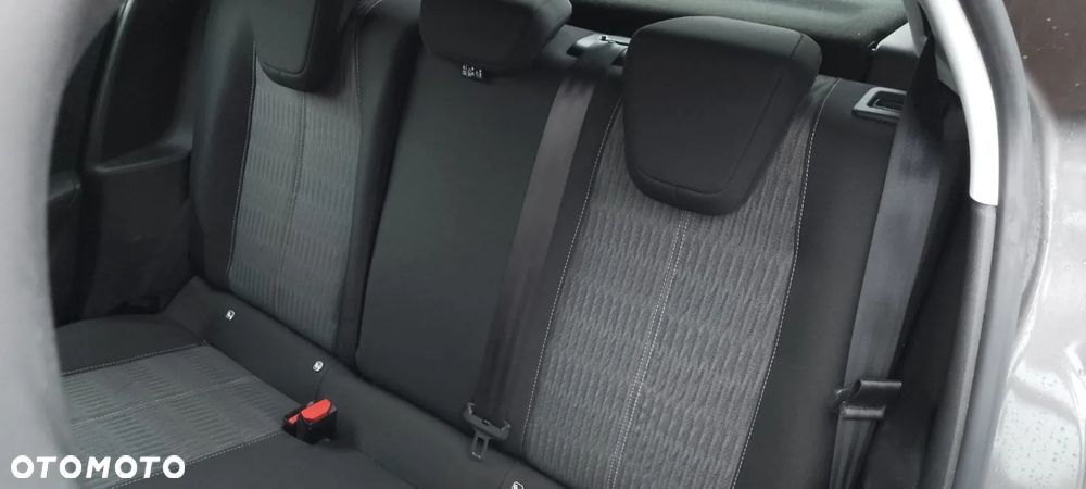 Opel Corsa 1.2 Start/Stop Elegance - 20