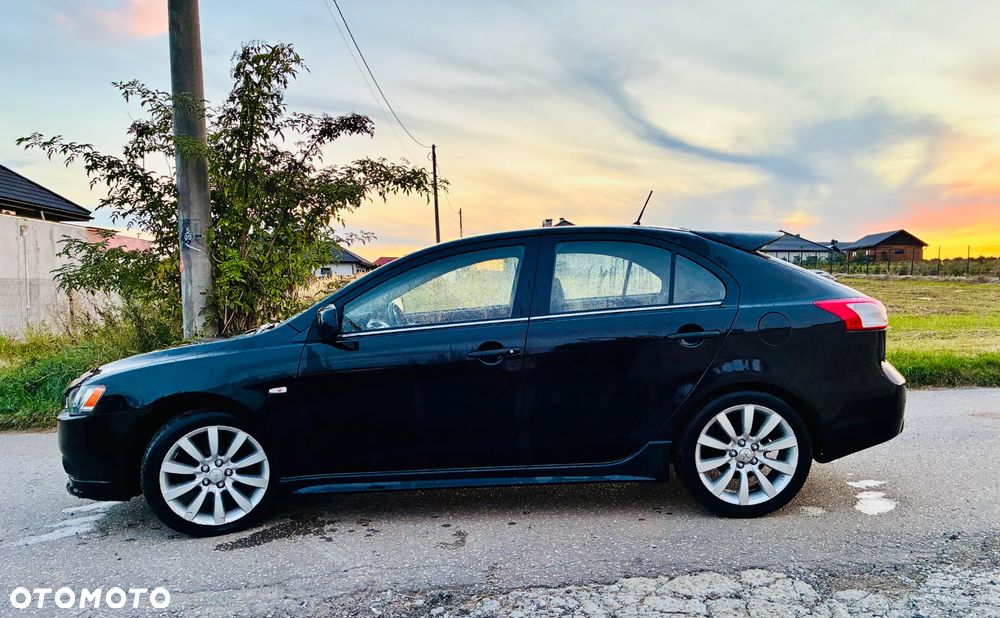 Mitsubishi Lancer 1.8 Intense - 6