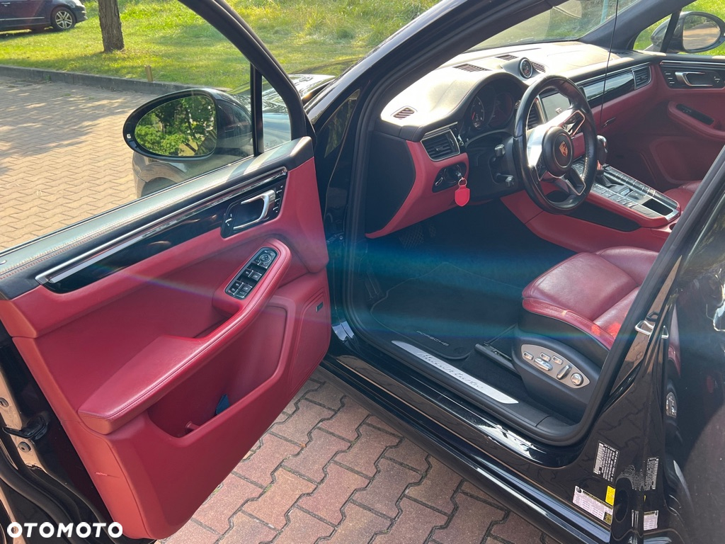 Porsche Macan Turbo - 20