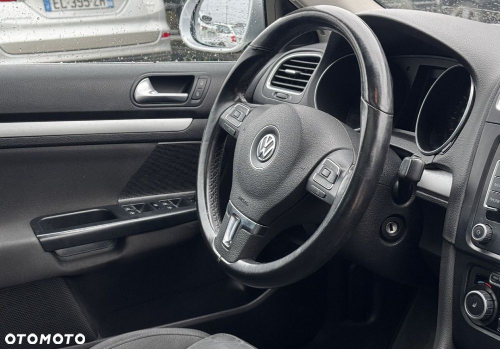 Volkswagen Golf - 9