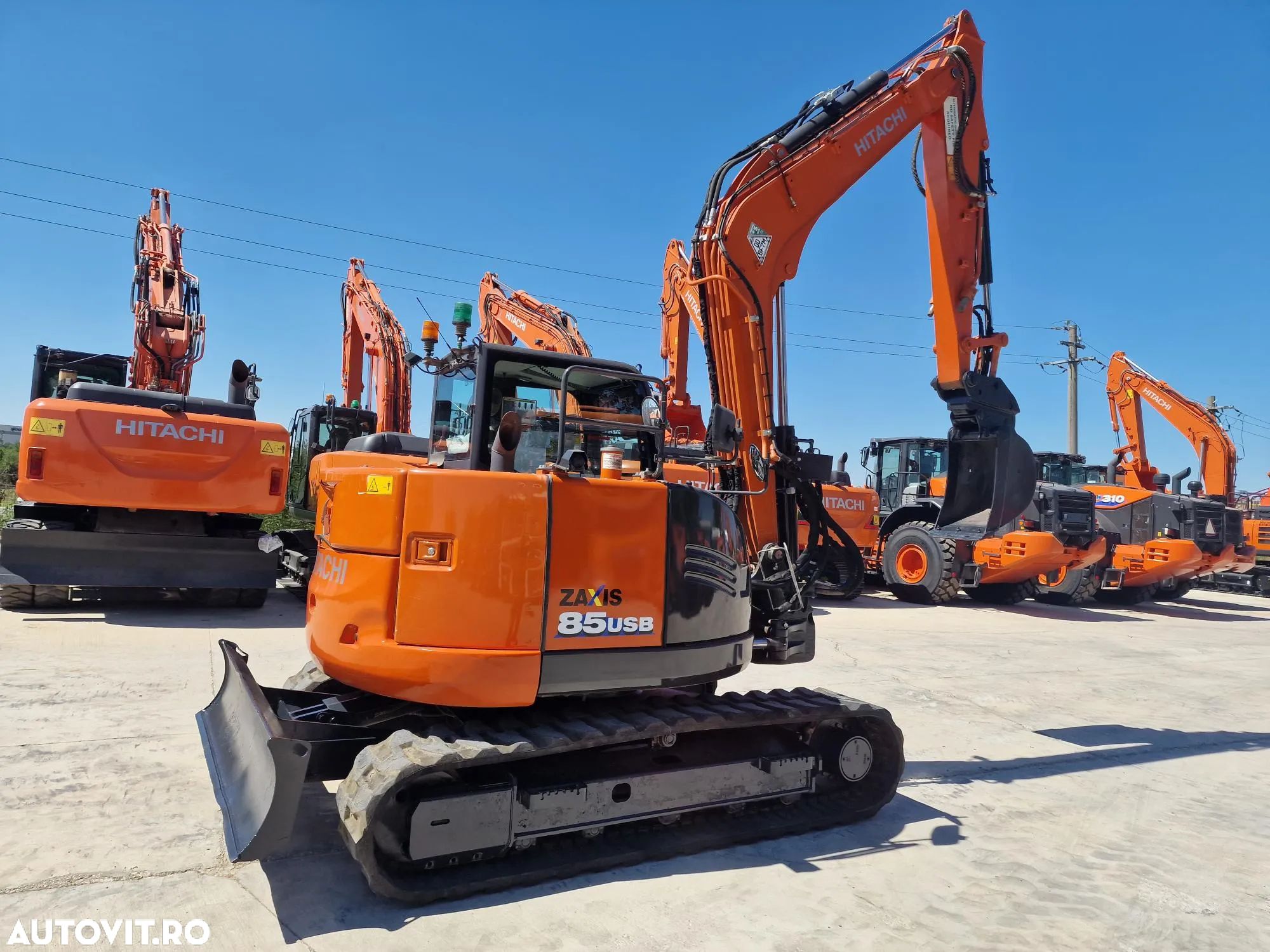 Hitachi ZX85, 2023, 19.85, Cupla rapida si 3 cupe-63.900 eur+Tva., camera spate, camelre laterale, senzori detectie parametru, senile cauciuc 90% ok, posibilite leasing 4 ani, CA NOU-PROMOTIE 63900 EUR+tva - 1