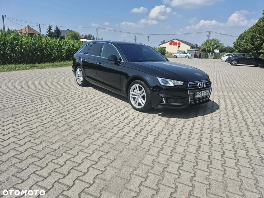 Audi A4 Avant 45 TFSI quattro S tronic S line - 4