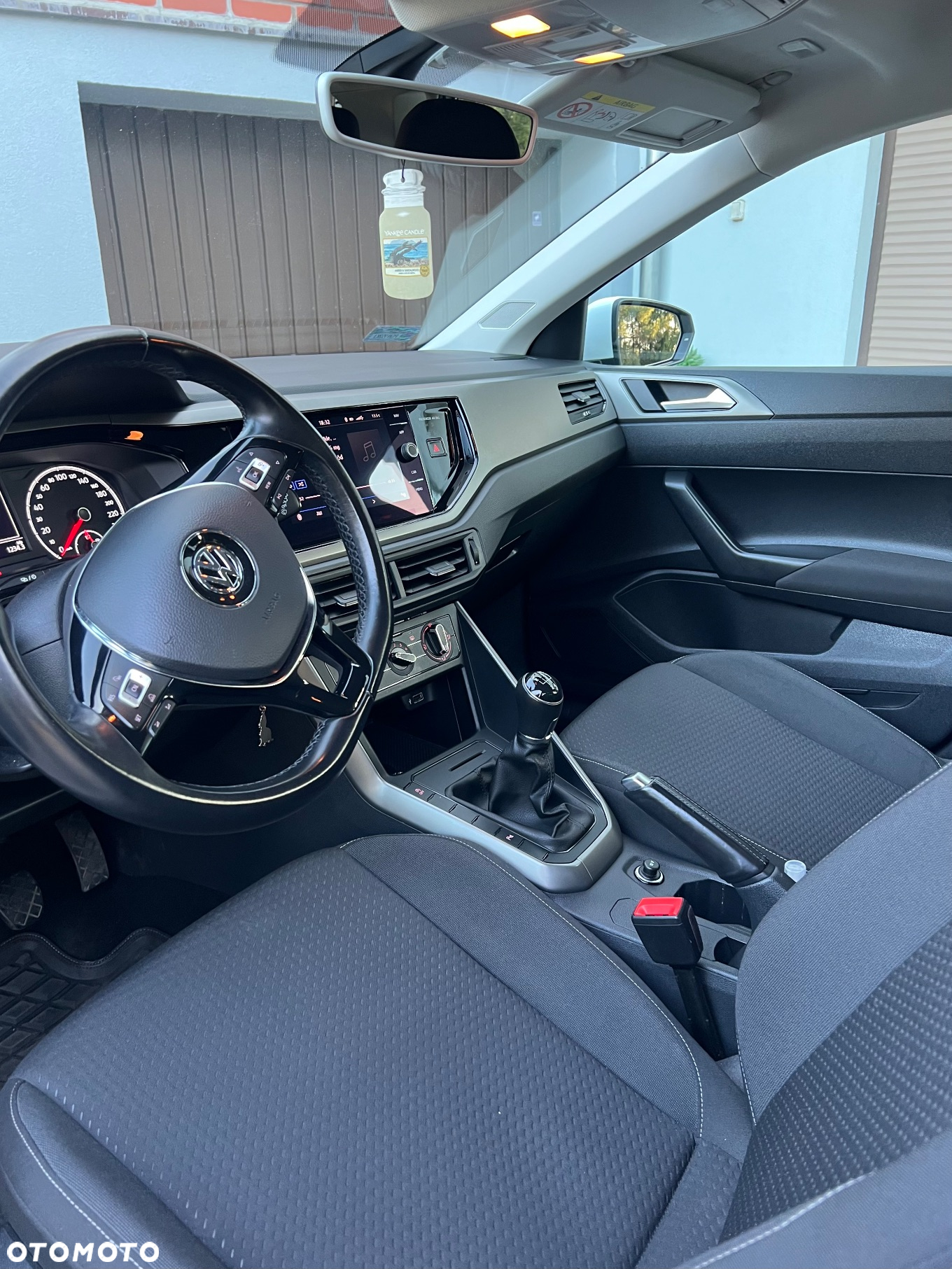 Volkswagen Polo 1.6 TDI SCR Comfortline - 11