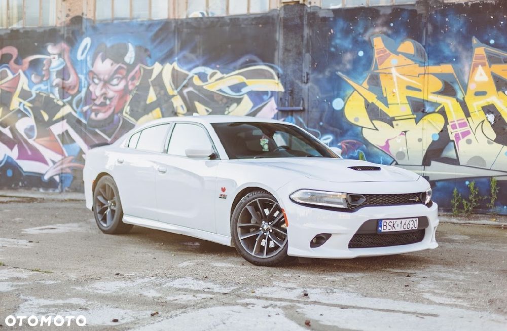 Dodge Charger 6.4 Scat Pack - 13