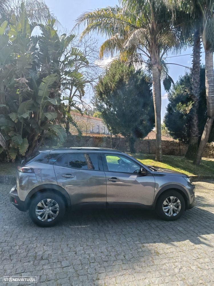 Peugeot 2008 PureTech 130 EAT8 Active - 4