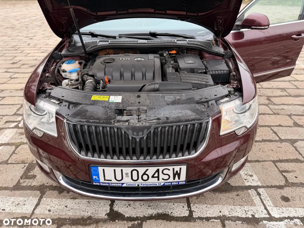 Skoda Superb 2.0 TDI PD Elegance - 15