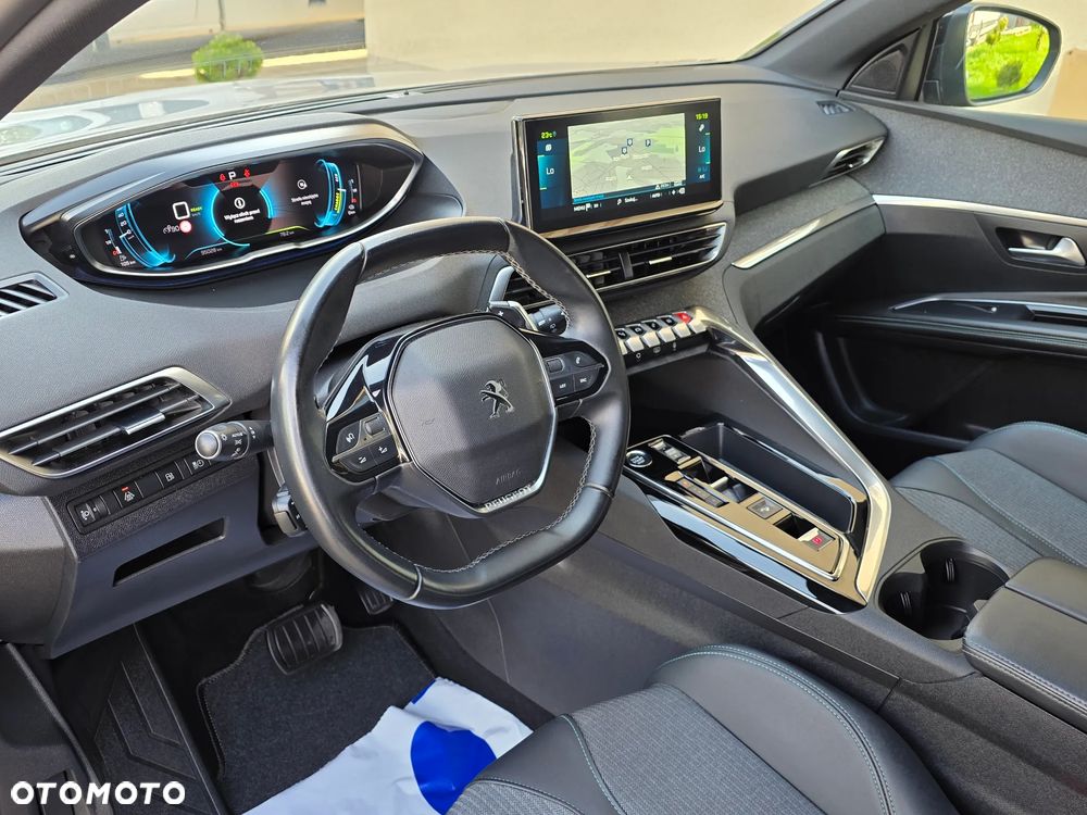 Peugeot 3008 1.6 PureTech Hybrid4 PHEV Allure S&S EAT8 - 22
