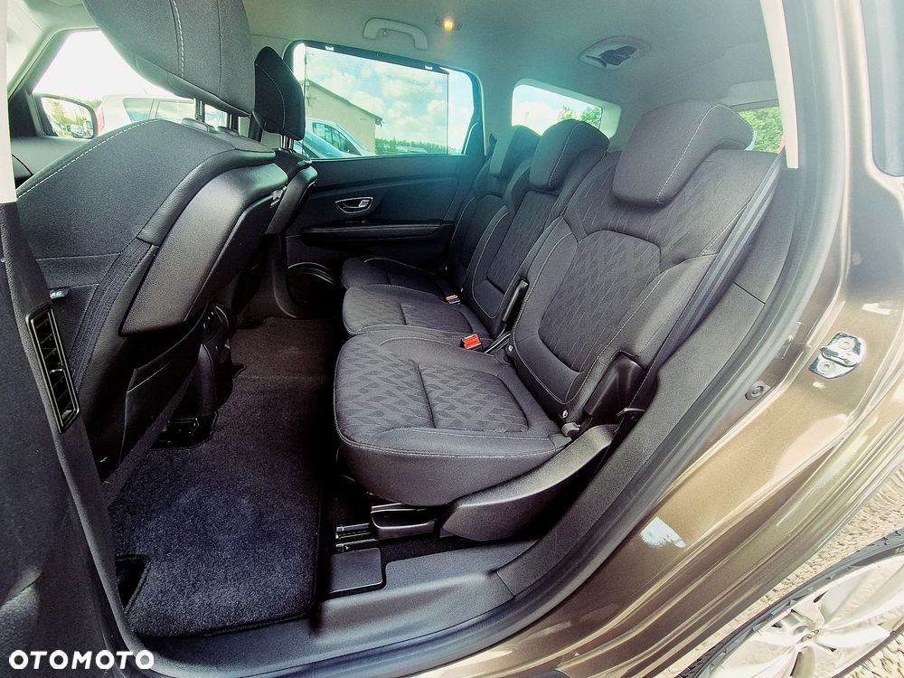 Renault Scenic TCe 140 GPF BUSINESS EDITION - 32