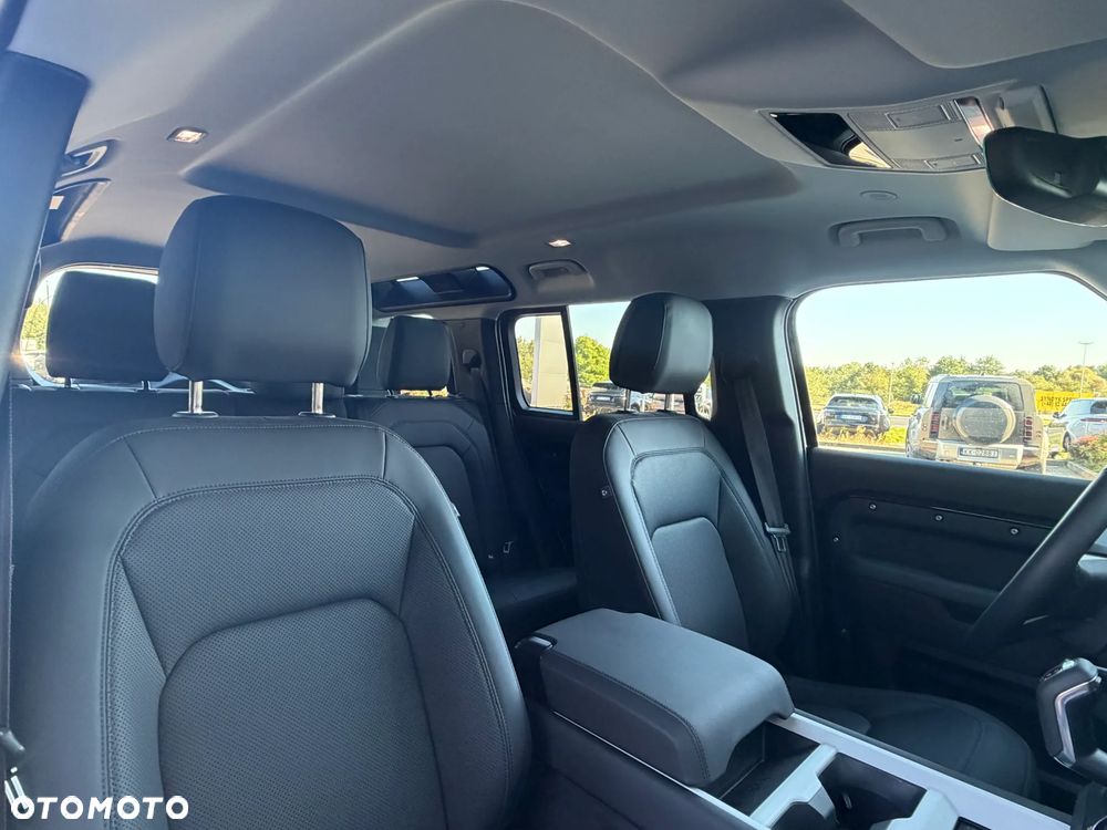Land Rover Defender 3.0 D250 mHEV S - 9