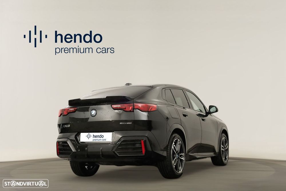 BMW iX2 eDrive20 Pack Desportivo M - 3