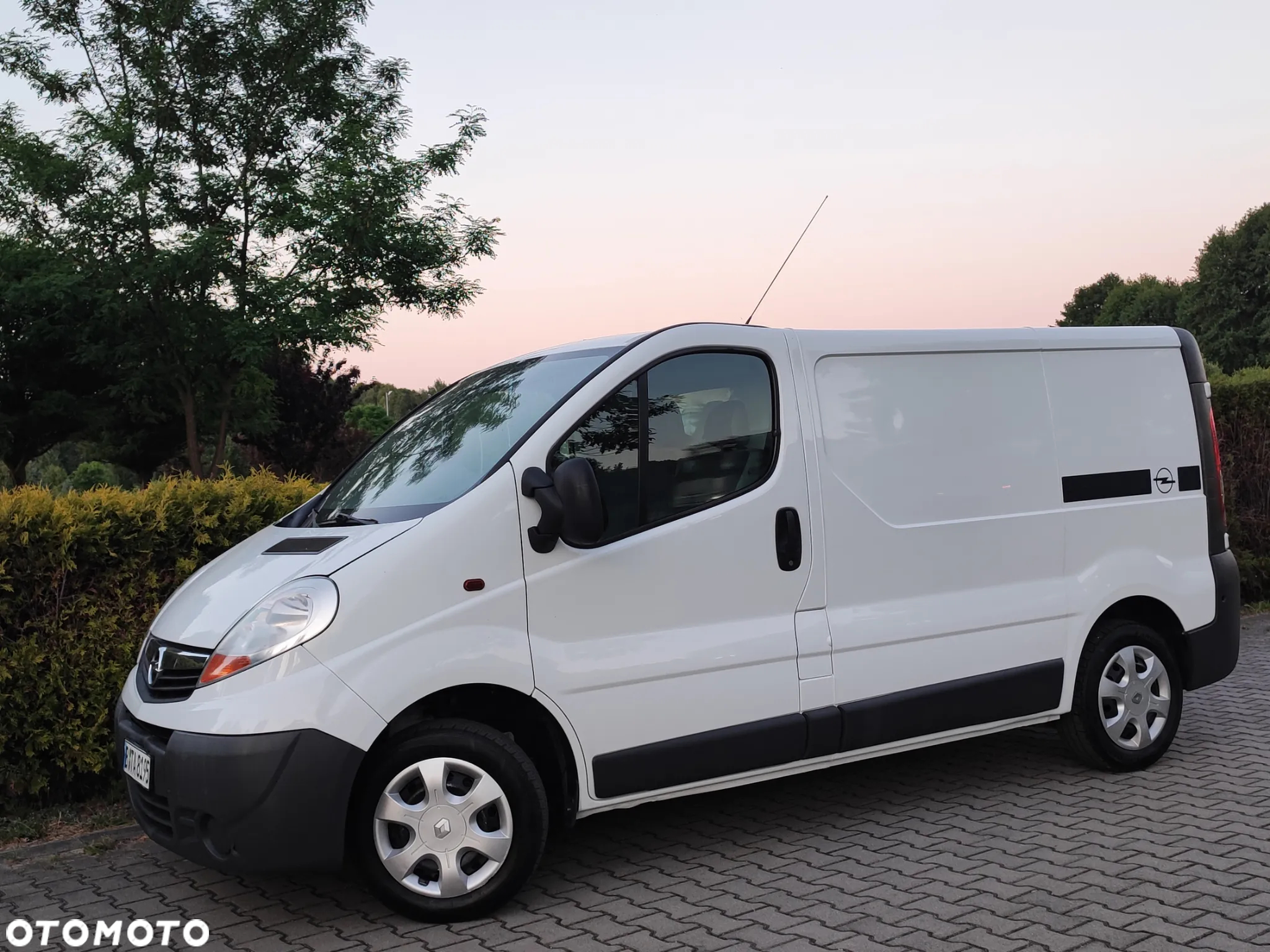 Renault Trafic 2.0 115 KM - 2
