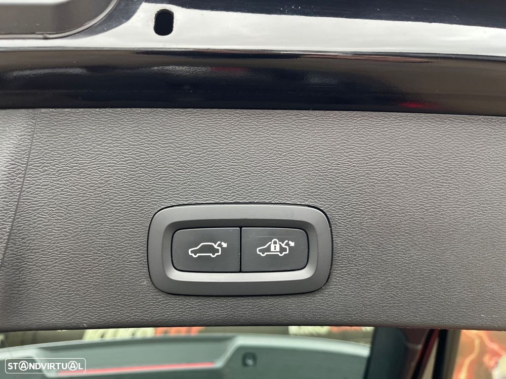 volvo xc-40 ver-t4-recharge-dkg-inscription - 9