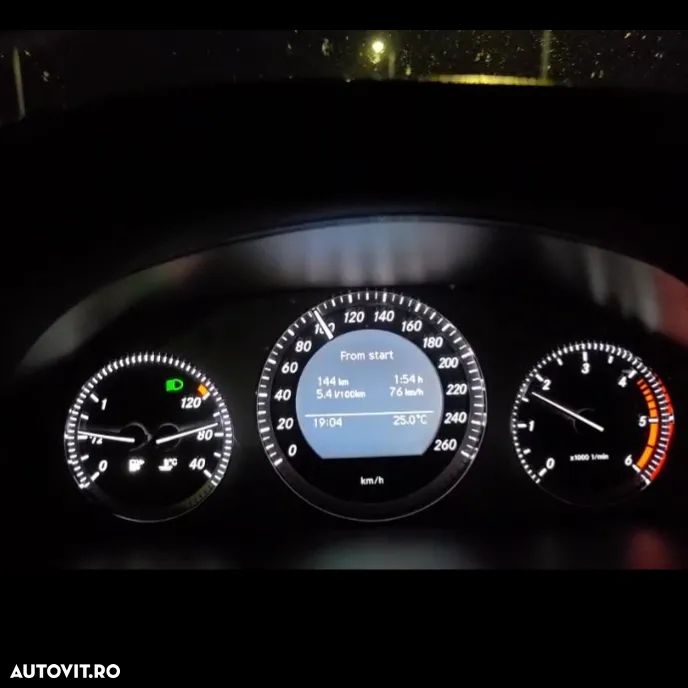 Mercedes-Benz GLK 200 CDI (BlueEFFICIENCY) - 7