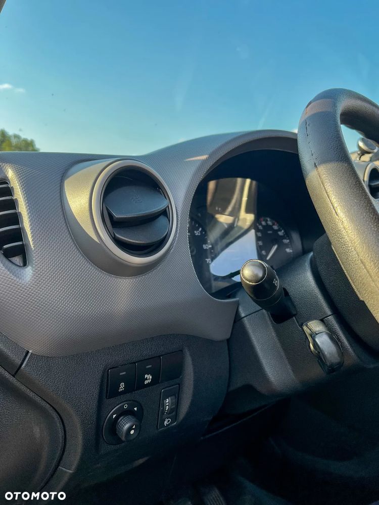 Citroën BERLINGO - 15