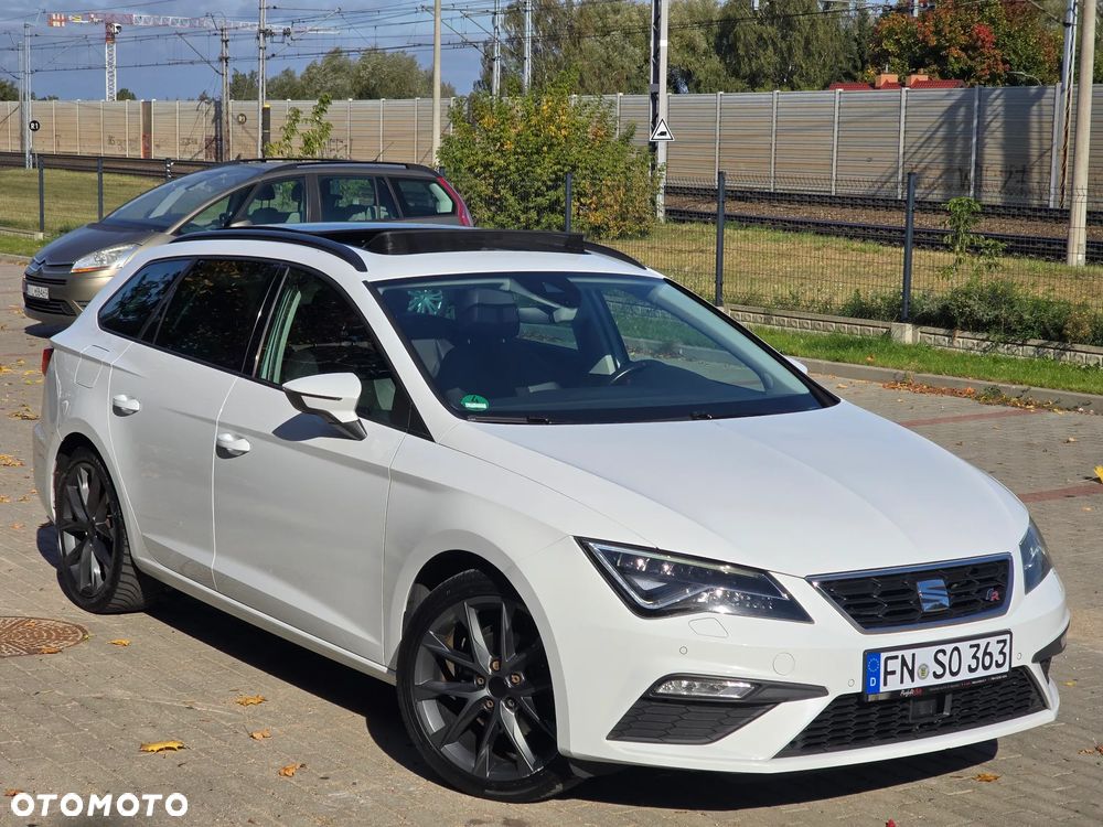 Seat Leon 2.0 TDI DSG FR Black Edition - 4