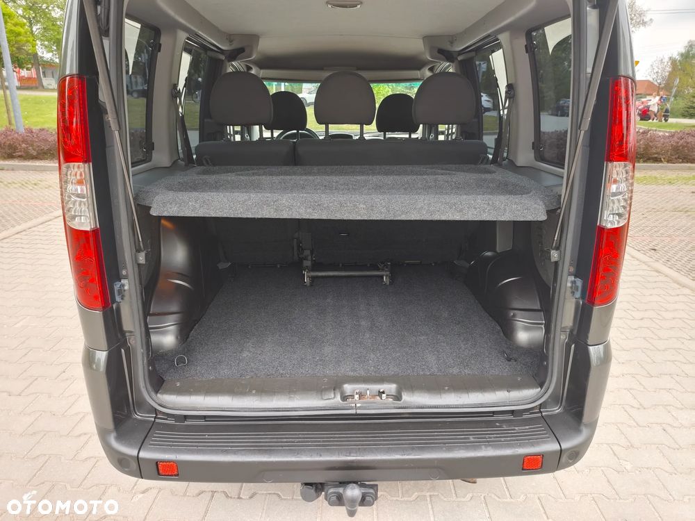 Fiat Doblo 1.9 JTD Dynamic - 16