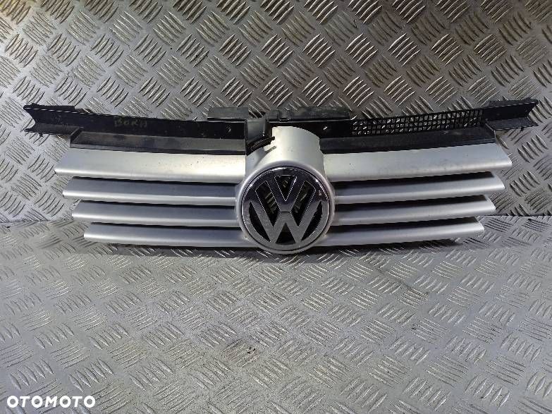 ATRAPA VOLKSWAGEN BORA - 1