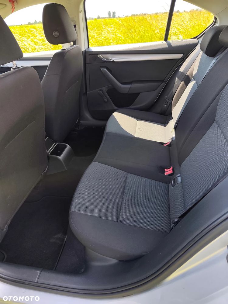 Skoda Octavia 1.6 TDI Ambition - 9