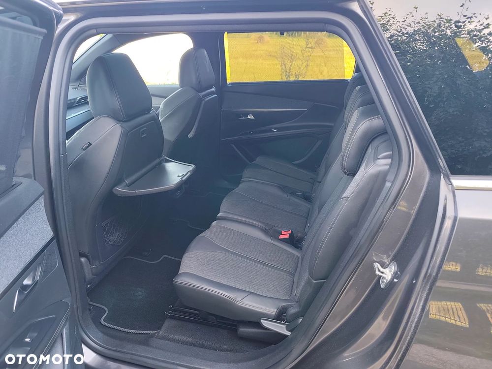 Peugeot 5008 PureTech 180 EAT8 Stop & Start GT Pack - 29
