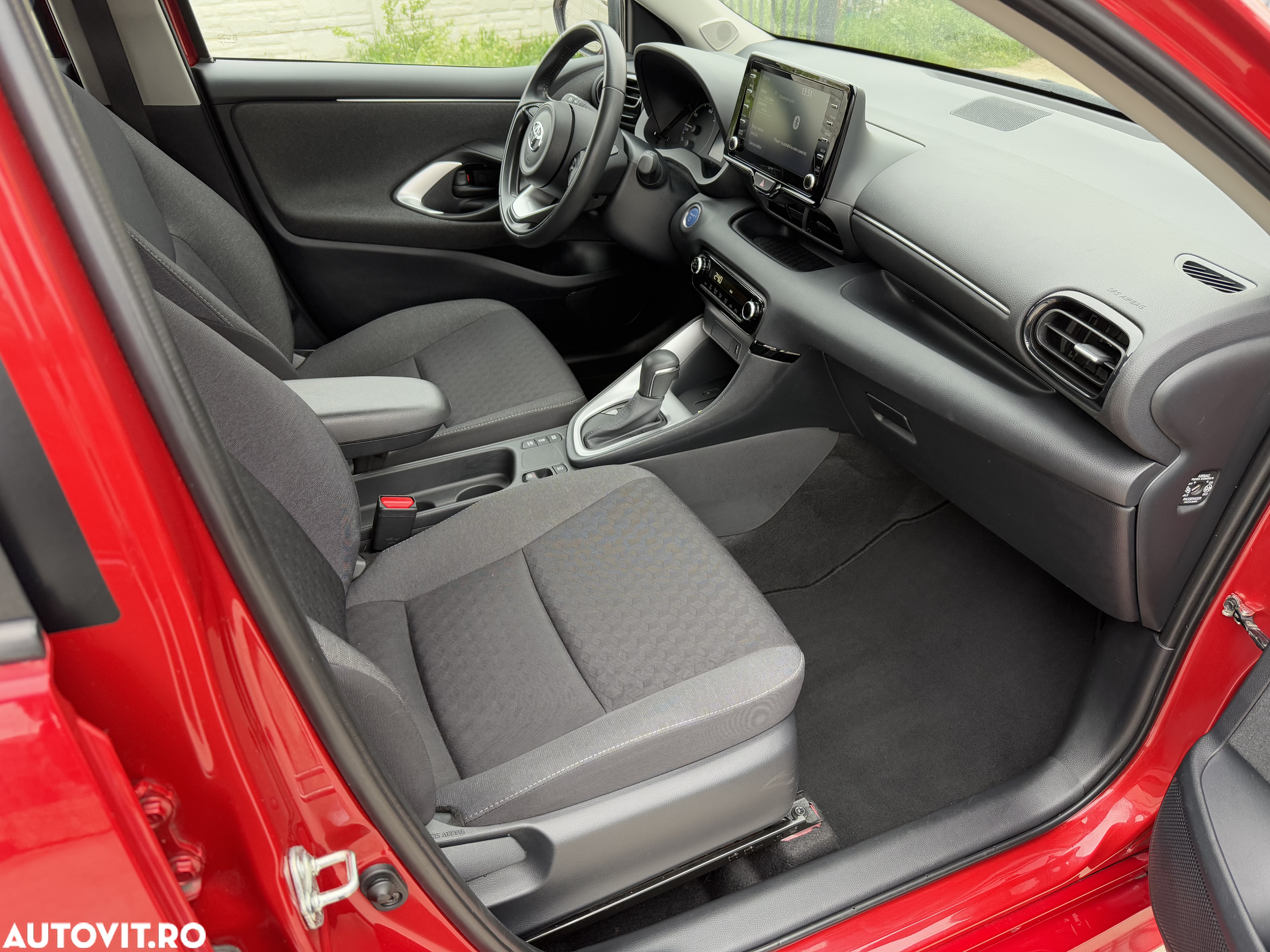 Toyota Yaris 1.5 VVT-i HSD Active - 11